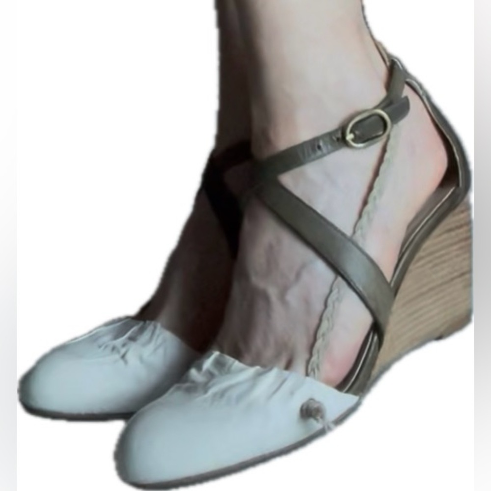 Strappy wedge sandal size 37 & 1/2 in safari  by COCLICO
